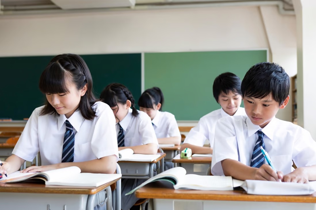 Khoảng 60% học sinh Nhật không thể nói một câu tiếng Anh hoàn chỉnh. Ảnh: National Institute for Educational Policy Research