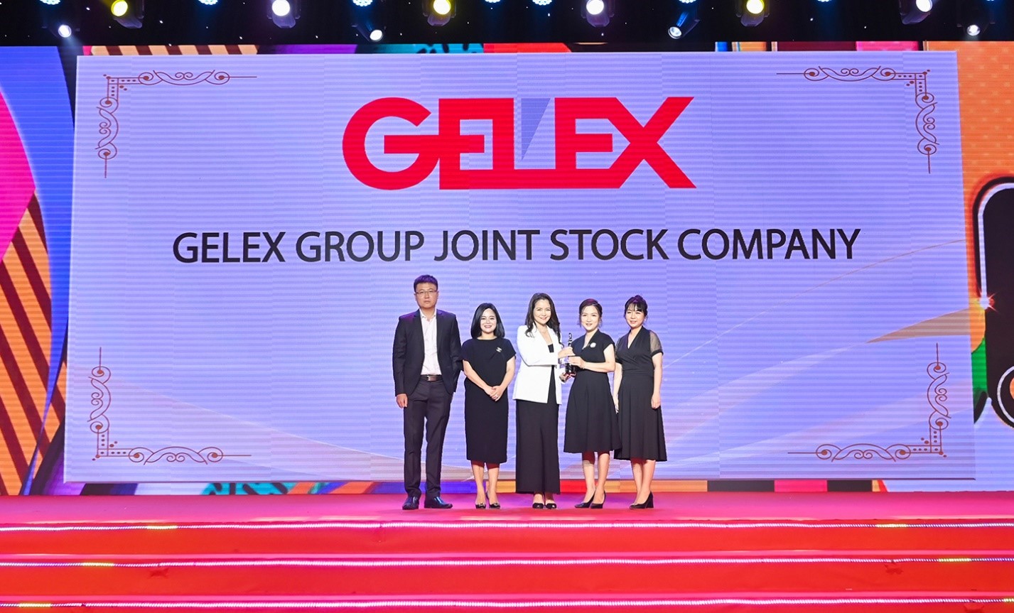 Đại diện Tập đoàn GELEX nhận Giải thưởng “Nơi làm việc tốt nhất châu Á 2023“. Nguồn ảnh: GELEX