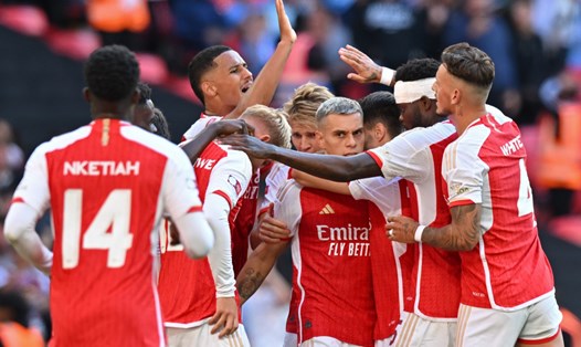 Arsenal đánh bại Man City trên chấm luân lưu để vô địch Siêu cúp Anh.  Ảnh: AFP