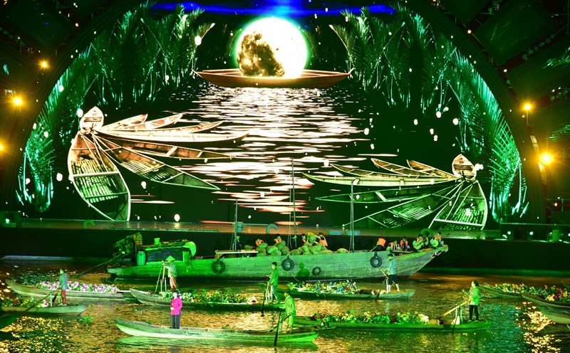 Sống động chương trình nghệ thuật "Dòng sông kể chuyện". Ảnh: Như Quỳnh