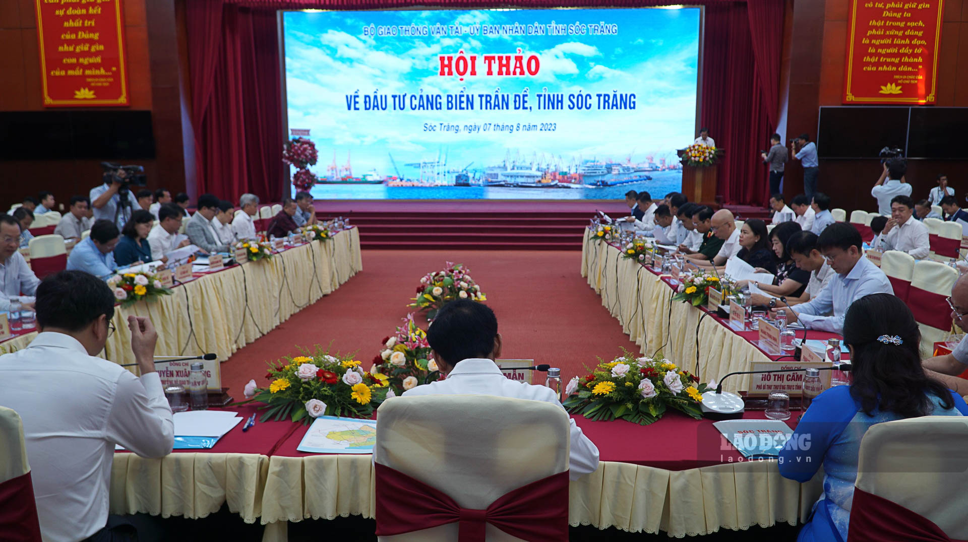 Quang cảnh buổi Hội thảo về đầu tư Cảng biển Trần Đề (Sóc Trăng)