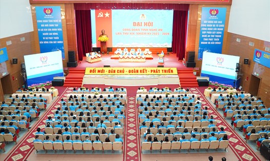 Toàn cảnh buổi  khai mạc phiên thứ nhất, Đại hội Công đoàn tỉnh Nghệ An nhiệm kỳ 2023 - 2028. Ảnh: Quỳnh Trang