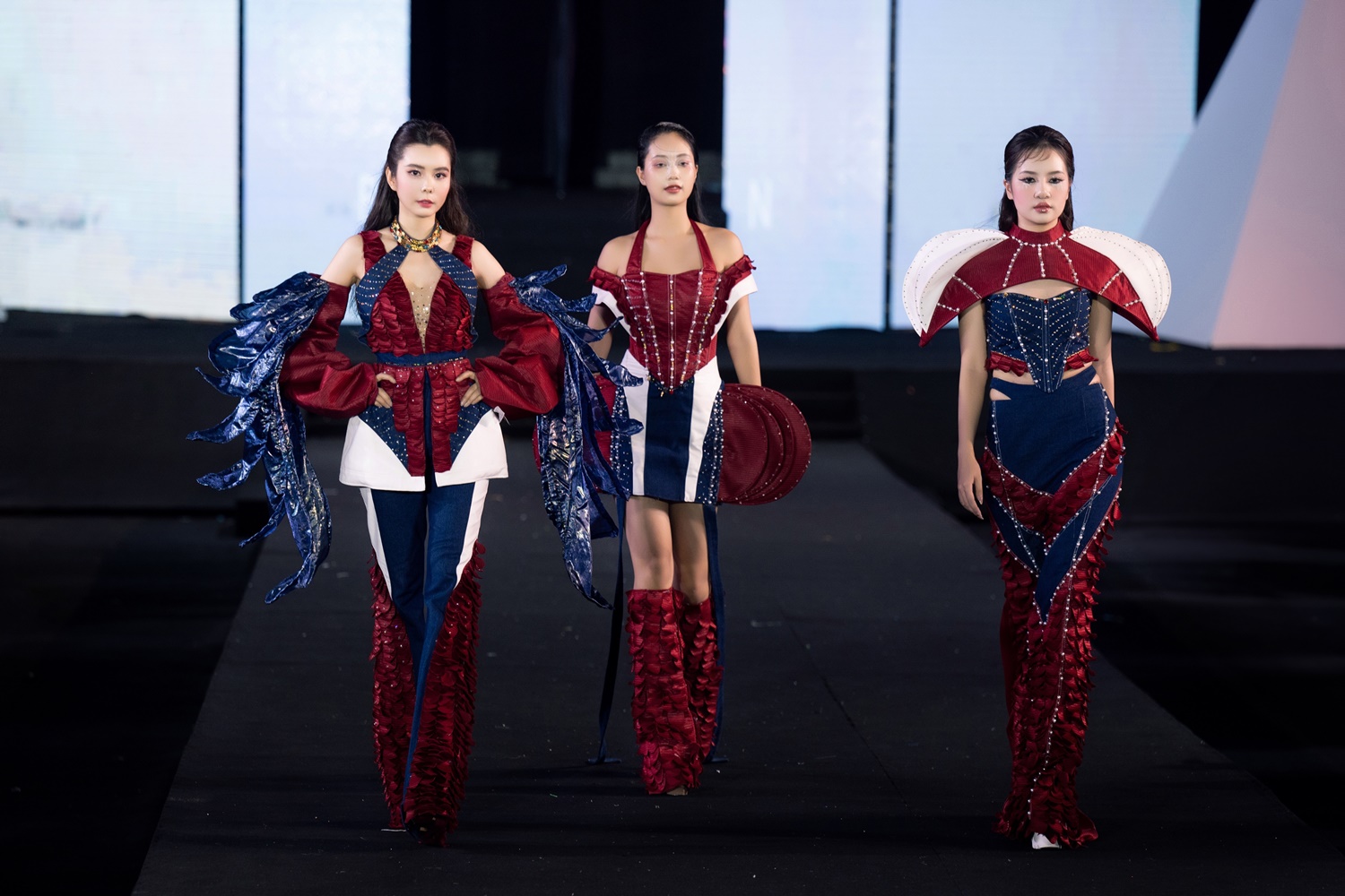 Vừa qua, Hoa hậu Du lịch thế giới 2018 Huỳnh Vy gây chú ý khi góp mặt tại sự kiện Vietnam International Fashion Week 2023.