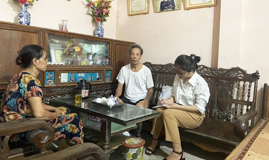 Gia đình liệt sĩ Trần Đình Dũng (xã Trịnh Xá, TP Phủ Lý, tỉnh Hà Nam) tố bà Nguyễn Thị Hạnh giả mạo giấy tờ để hưởng chế độ thân nhân liệt sĩ.