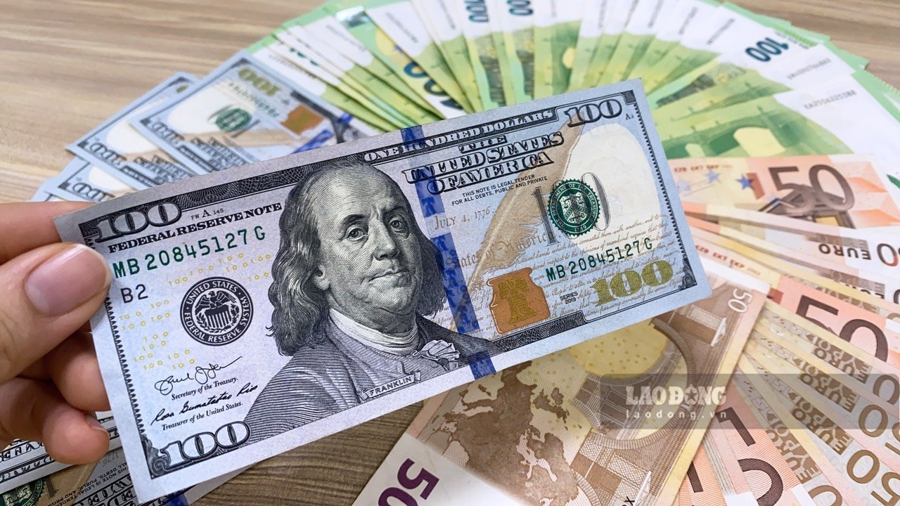 Tỷ giá USD đã tăng nhẹ trong đầu phiên hôm nay. Ảnh: Trà My