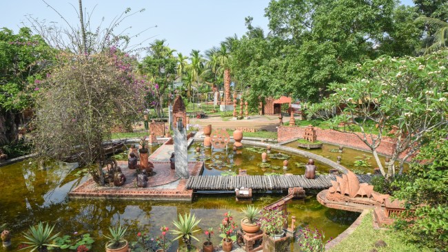 Công viên đất nung Thanh Hà 