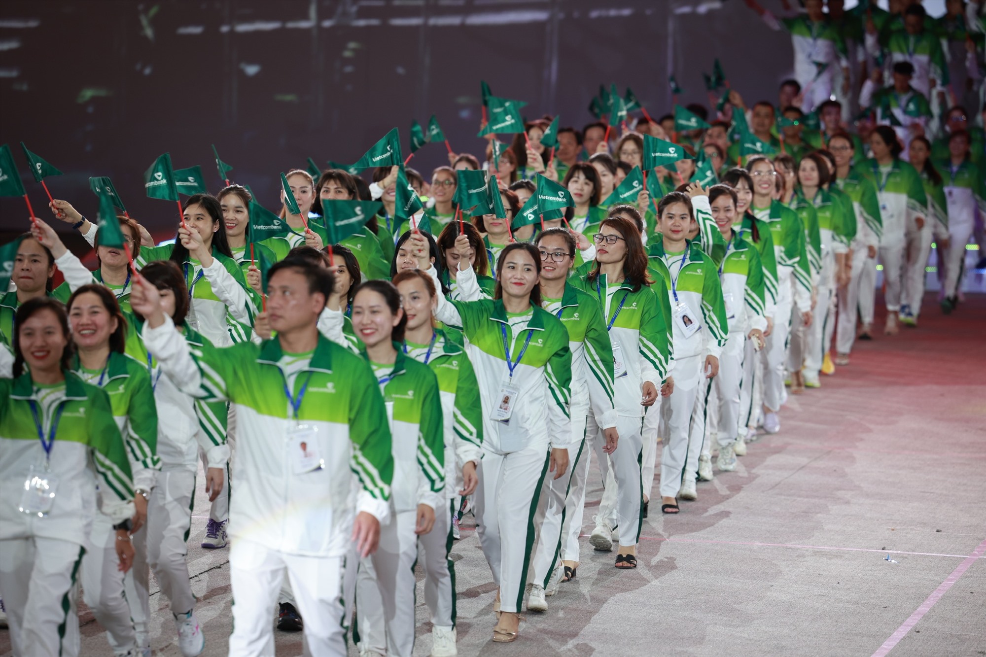 Các đoàn vận động viên tham gia đại hội. Ảnh: Hải Nguyễn