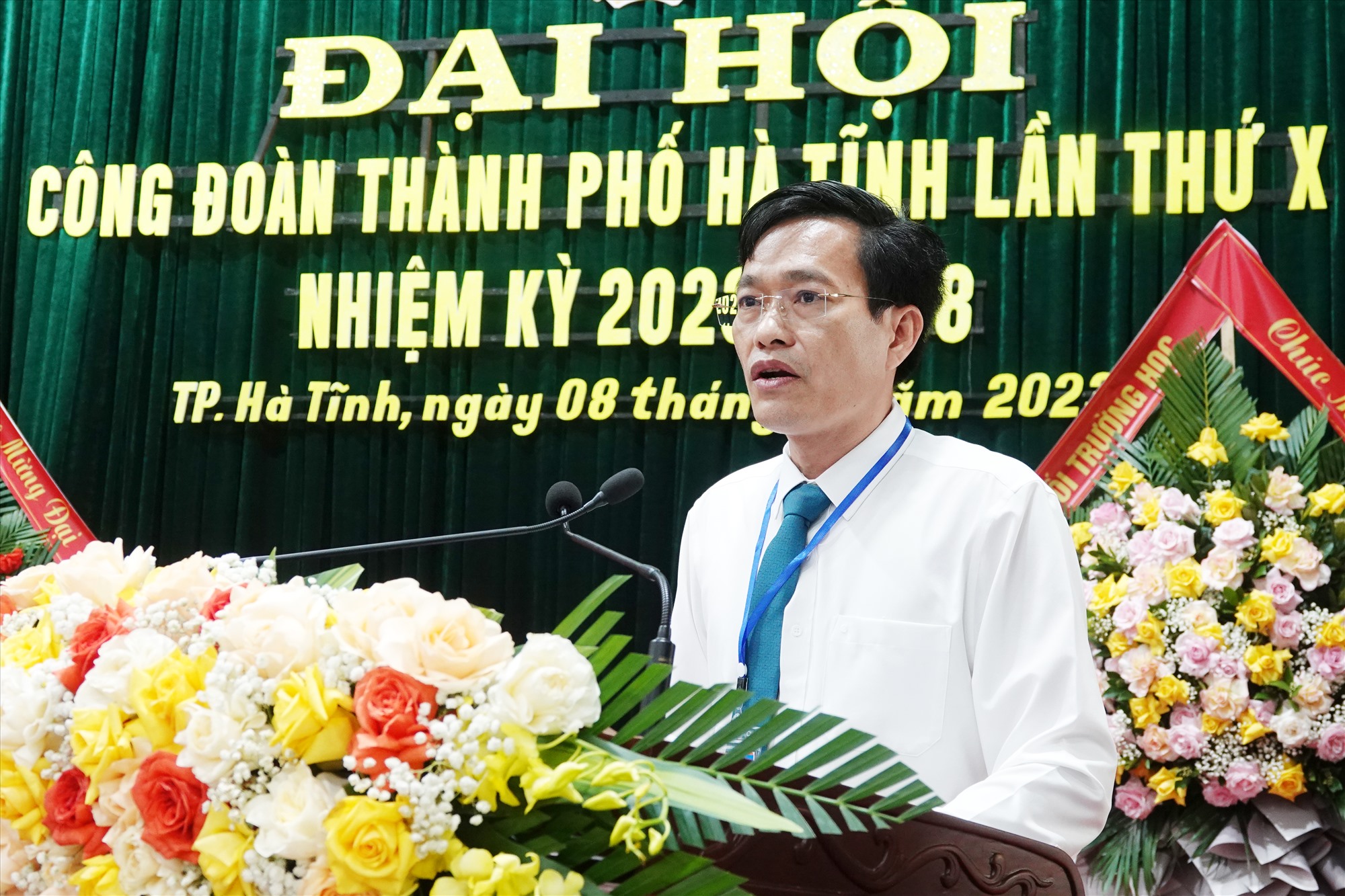 Ông Phan Ngọc Long - Phó Bí thư Thường trực Thành ủy Hà Tĩnh phát biểu. Ảnh: Trần Tuấn.