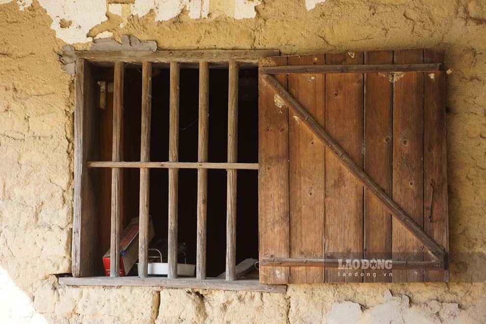 Cửa sổ nhà truyền thống người Tày Bình Liêu. Ảnh: Đoàn Hưng