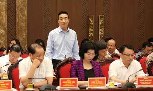 Giám đốc Sở Quy hoạch - Kiến trúc Nguyễn Trọng Kỳ Anh trả lời tại buổi đối thoại. Ảnh: Hanoi.gov