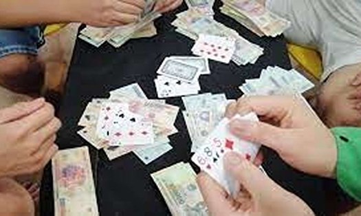 4 cán bộ thuộc Sở Văn hóa - Thể thao và Du lịch tỉnh Thái Bình vừa bị bắt quả tang hành vi đánh bạc. Ảnh minh họa