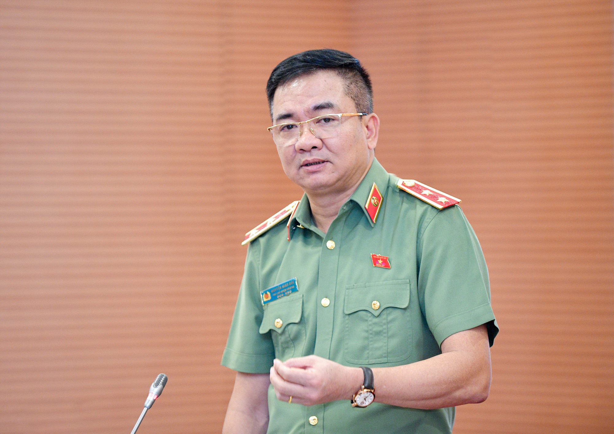 Trung tướng Nguyễn Minh Đức, Phó Chủ nhiệm Ủy ban Quốc phòng và An ninh. Ảnh: Nghĩa Đức/QH