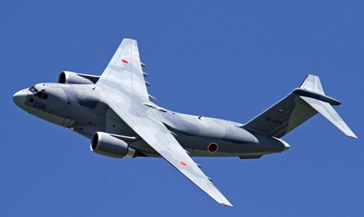 Máy bay vận tải Kawasaki C-2 mà Nhật Bản đang muốn trang bị tên lửa. Ảnh: Lực lượng phòng vệ trên không Nhật Bản