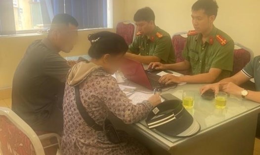 Cơ quan công an đang làm việc với ĐT.H.N. Ảnh: Cổng TTĐT huyện An Dương