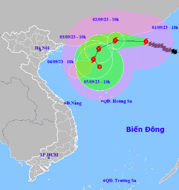 Theo thông tin từ cơ quan khí tượng của Việt Nam, bão số 3 Saola sẽ đổi hướng di chuyển sang hướng tây trong 24 giờ tới, sau đó liên tục đổi hướng tây tây nam; nam tây nam trong 72 giờ tới. Trong ảnh là vị trí và đường đi của bão số 3 Saola lúc 10 giờ ngày 1.9. Ảnh: TTDBKTTVQG.