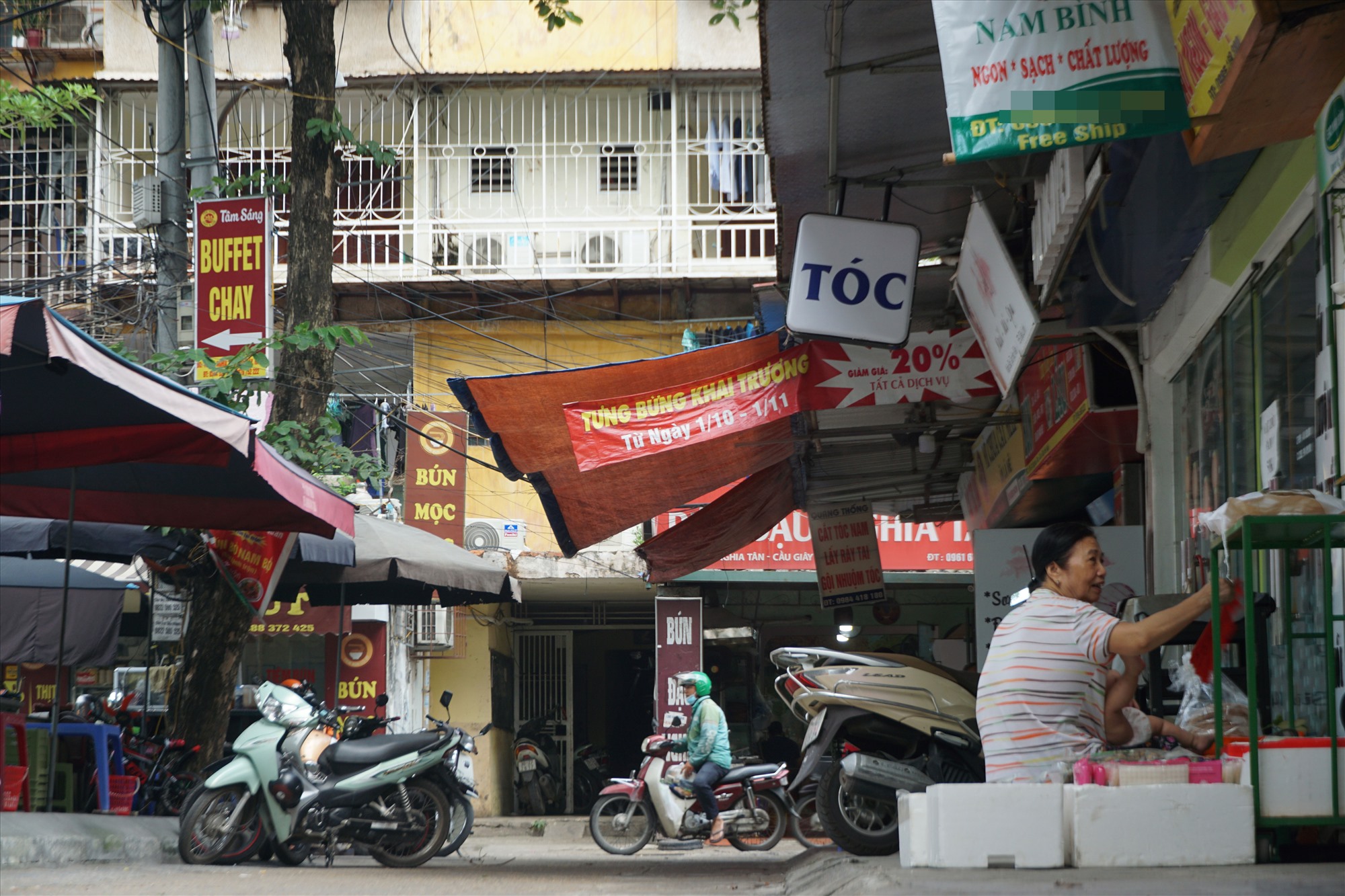 Theo đánh giá của các chuyên gia quy hoạch, khu tập thể Nghĩa Tân là một đơn vị ở hoàn chỉnh từ hạ tầng kỹ thuật đến hạ tầng xã hội. Ảnh: Ngọc Thùy
