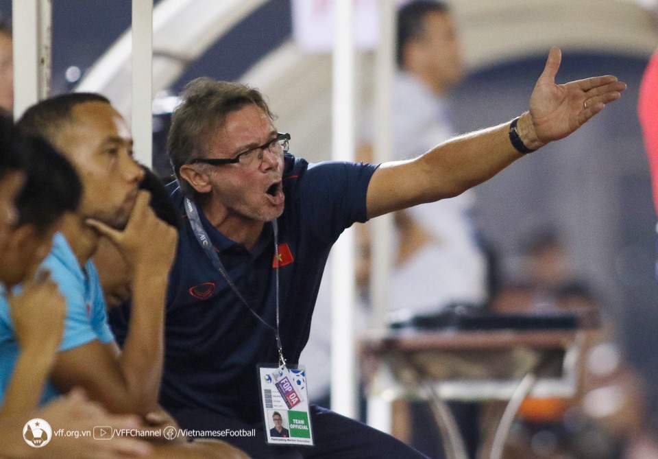 Huấn luyện viên Troussier bắt đầu nhận nhiệm vụ dẫn dắt U23 và đội tuyển quốc gia từ tháng 2.2023. Ảnh: VFF