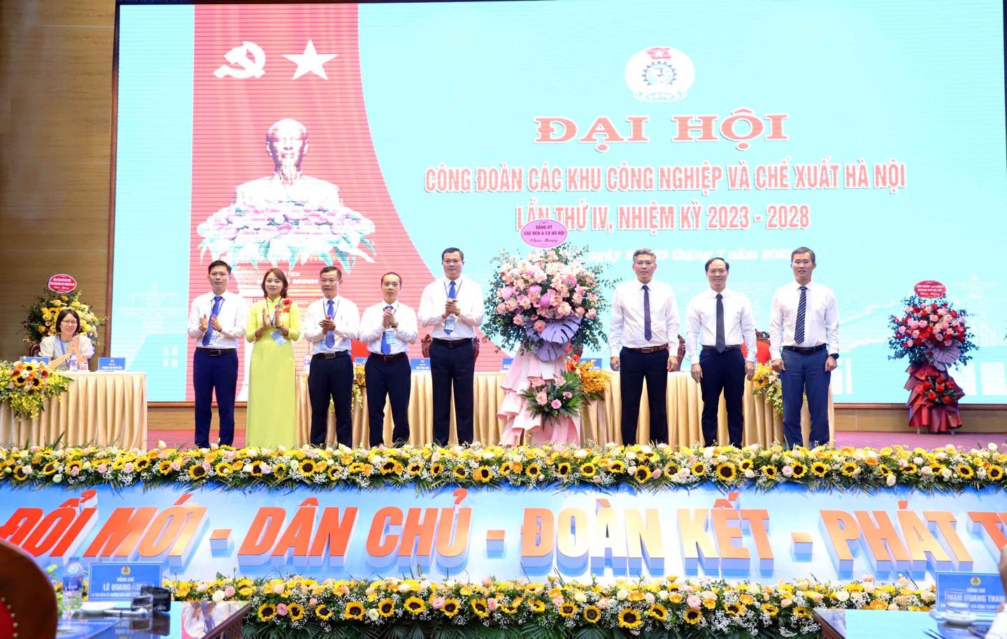 Đại hội Công đoàn Các khu công nghiệp và chế xuất Hà Nội nhiệm kỳ 2023 - 2028 (ảnh minh hoạ). Ảnh: Lan Nhi