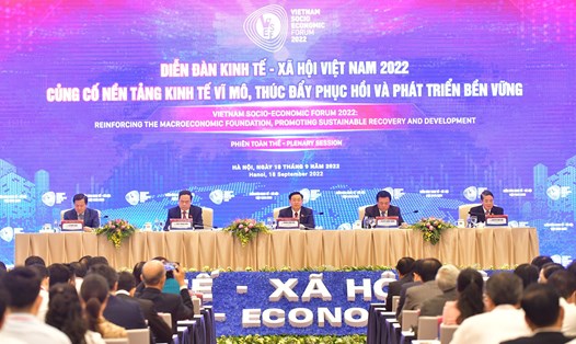 Quang cảnh diễn đàn Kinh tế - xã hội Việt Nam 2022. Ảnh: Phạm Thắng/QH