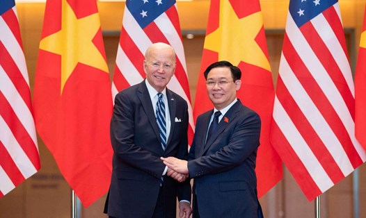 Chủ tịch Quốc hội Vương Đình Huệ và Tổng thống Mỹ Joe Biden. Ảnh: Hải Nguyễn