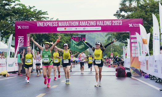 Giải chạy VnEpxress Marathon Amazing Hạ Long 2023 thu hút hơn 11.000 vận động viên. Ảnh: DN cung cấp