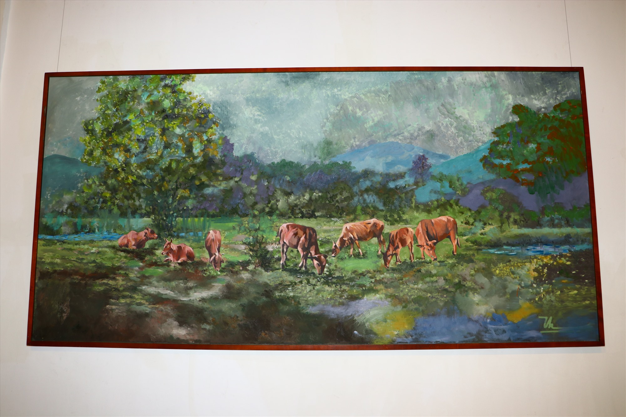 Một số tranh do họa sĩ Đặng Minh Thời vẽ được trưng bày tại buổi triển lãm: Thoại Kha