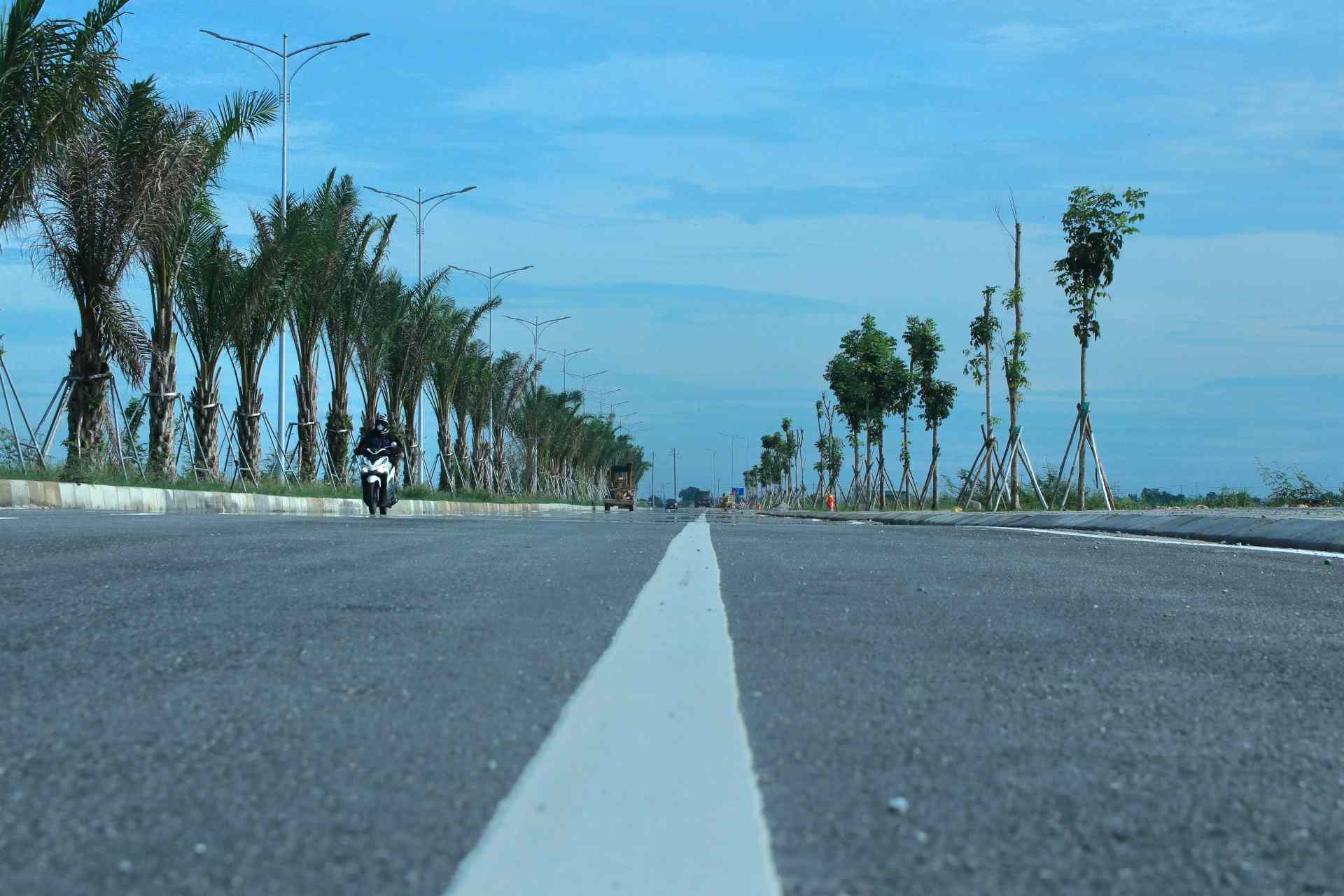 Được biết, tuyến đường có tổng chiều dài gần 4,2 km, điểm đầu giao với tỉnh lộ 10A tại Km 19+500 (cuối đường Thủy Dương - Thuận An), điểm cuối tuyến giao với quốc lộ 49A tại Km 5+00. 