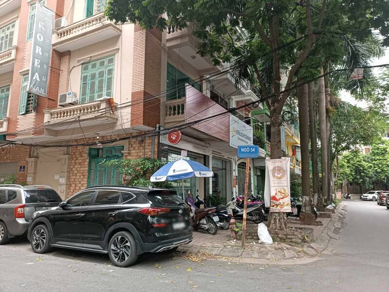 Phân khúc nhà trong ngõ TP Hà Nội đang được nhiều người rao bán với mức giá hàng chục tỉ đồng/căn. Ảnh: Thu Giang