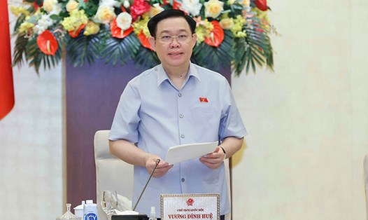 Chủ tịch Quốc hội Vương Đình Huệ phát biểu khai mạc phiên họp. Ảnh: TTXVN