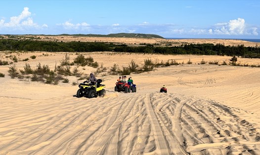 Bình Thuận đăng cai tổ chức Năm Du lịch quốc gia 2023 với chủ đề “Bình Thuận - Hội tụ xanh”. Ảnh: Duy Tuấn