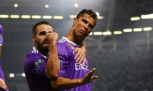Những cú tạt bóng của Carvajal cho Ronaldo là đặc sản của Real Madrid trước đây. Ảnh: CLB Real Madrid