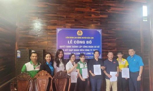  LĐLĐ huyện Bảo Lâm tổ chức Lễ công bố quyết định thành lập Công đoàn cơ sở Công ty TNHH Thương mại sản xuất Long Thủy. Ảnh: LĐLĐ huyện Bảo Lâm