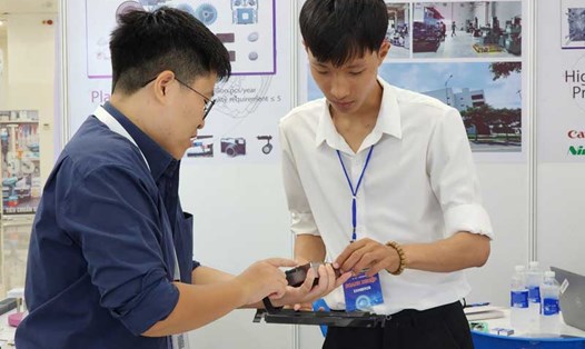 Công nghiệp chế tạo Việt Nam gặp khó về nguyên liệu, thương hiệu khi bước vào chuỗi cung ứng toàn cầu. Ảnh: Thùy Trang