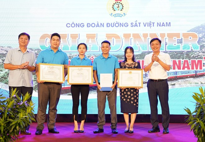 Công đoàn Đường sắt Việt Nam tổ chức Gala dinner “Bắc - Trung - Nam hội tụ”