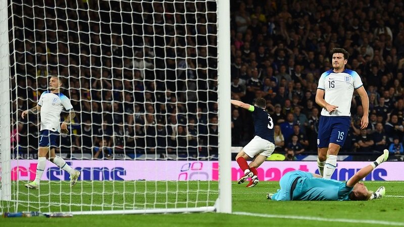Harry Maguire phản lưới nhà trong chiến thắng 3-1 của đội tuyển Anh trước Scotland. Ảnh: Goal