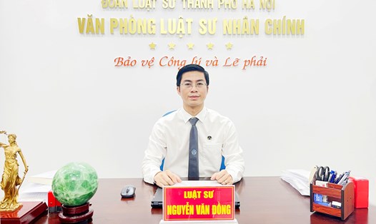 Luật sư Nguyễn Văn Đồng chia sẻ quan điểm về vụ thai phụ tử vong sau khi tài xế mở cửa xe bất cẩn. Ảnh: NVCC