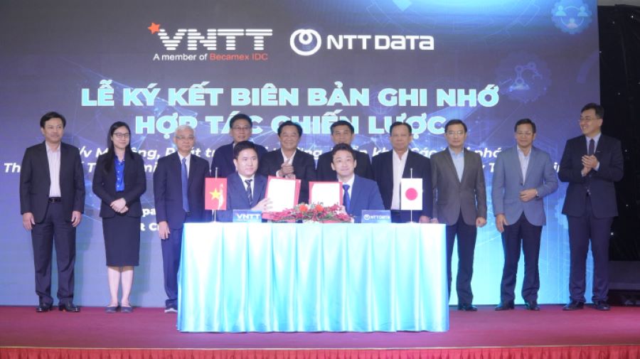 VNTT ký kết hợp tác chiến lược với đối tác NTT DATA - thành viên của NTT Nhật Bản trong triển khai các giải pháp ứng dụng TPTM và KCN thông minh