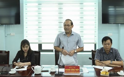 Phó Chủ tịch Ủy ban Trung ương Mặt trận Tổ quốc Việt Nam Hoàng Công Thủy phát biểu tại buổi làm việc. Ảnh: TTXVN