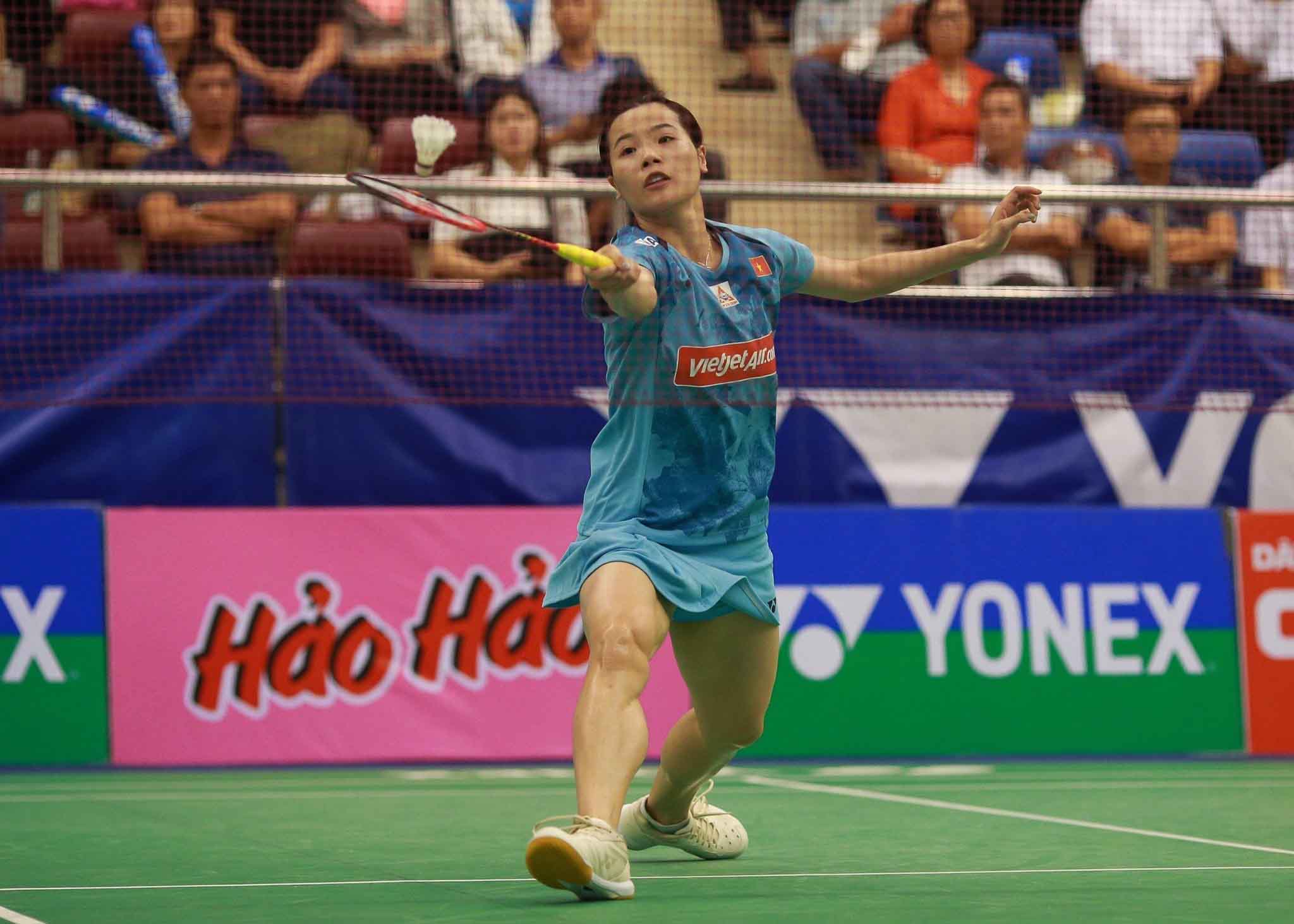 Với vị trí thứ 27 thế giới của mình, Nguyễn Thùy Linh chính là hạt giống số 1 nội dung đơn nữ. Tuy nhiên, thế trận tại nhà thi đấu Nguyễn Du (TPHCM) lại diễn ra vô cùng khó khăn dành cho tay vợt sinh năm 1997.