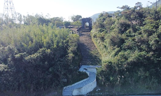 Di tích Hoành Sơn quan. Ảnh: Đức Tuấn.