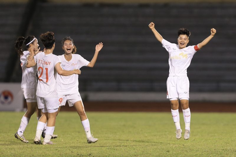 U19 nữ Phong Phú Hà Nam thắng 3-0 trước Sơn La. Ảnh: VFF