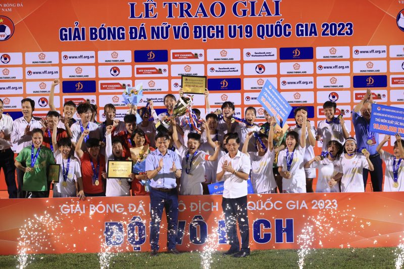 Đội vô địch: U19 nữ Phong Phú Hà Nam. Ảnh: VFF