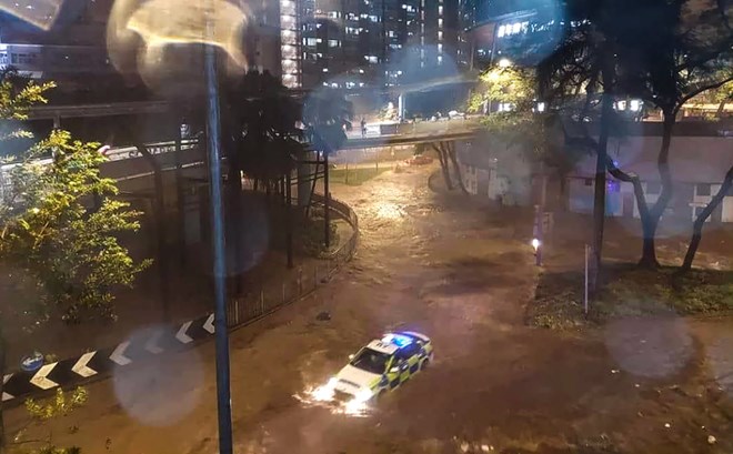 Ngập lụt ở Hong Kong trong đợt mưa ngày 7.9. Ảnh chụp màn hình
