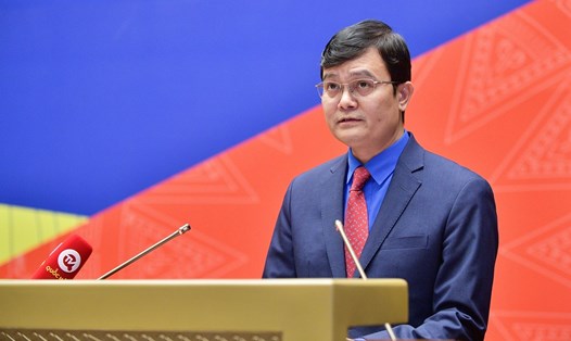 Ông Bùi Quang Huy, Bí thư Thứ nhất Trung ương Đoàn Thanh niên cộng sản Hồ Chí Minh phát biểu. Ảnh: VPQH