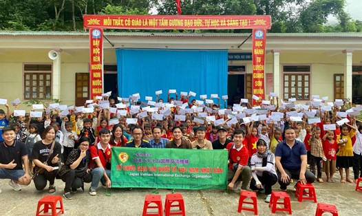 Chương trình hỗ trợ cho cộng đồng người Việt Nam tại Nhật Bản nhằm kết nối cộng đồng, tăng tình đoàn kết dân tộc của những người Việt xa xứ. Ảnh: Giang Linh 

