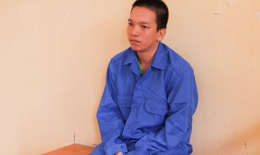 Bị can Đoàn Thành Trung  tại cơ quan công an để điều tra về hành vi “hiếp dâm người dưới 16 tuổi”. Ảnh: Công an cung cấp. 