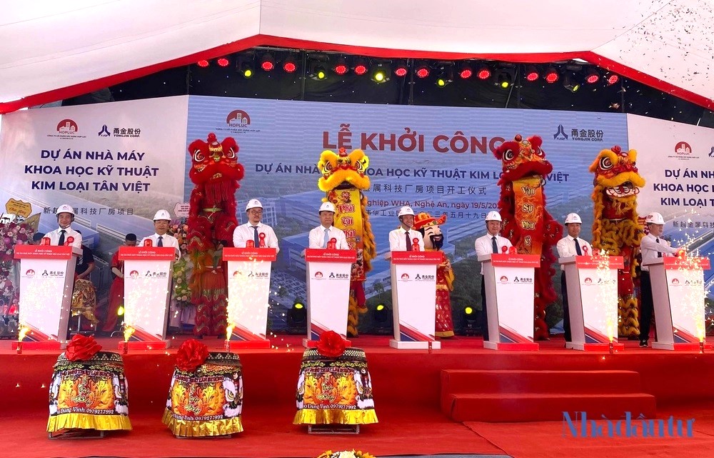 Lễ khởi dự án Nhà máy Khoa học kỹ thuật Kim loại Tân Việt tại Khu công nghiệp WHA Industrial Zone Nghệ An. Ảnh: Hải Đăng