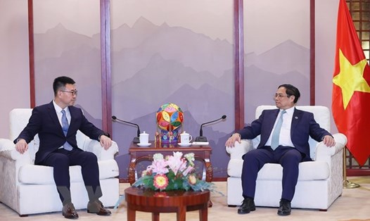 Thủ tướng Phạm Minh Chính tiếp ông Lâm Bách Phong - Chủ tịch Tập đoàn Công nghệ Huawei khu vực châu Á - Thái Bình Dương. Ảnh: TTXVN