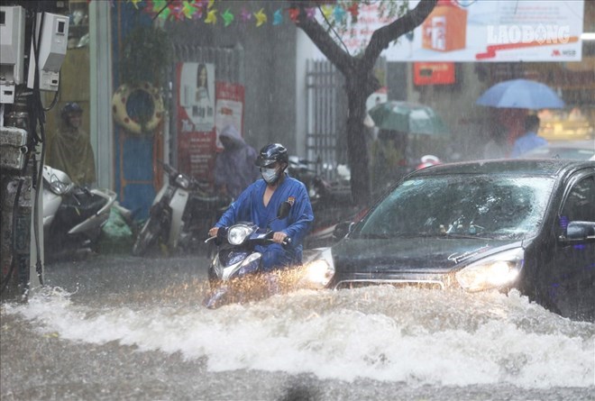 Mưa lớn kéo dài ở Tây Nguyên và Nam Bộ