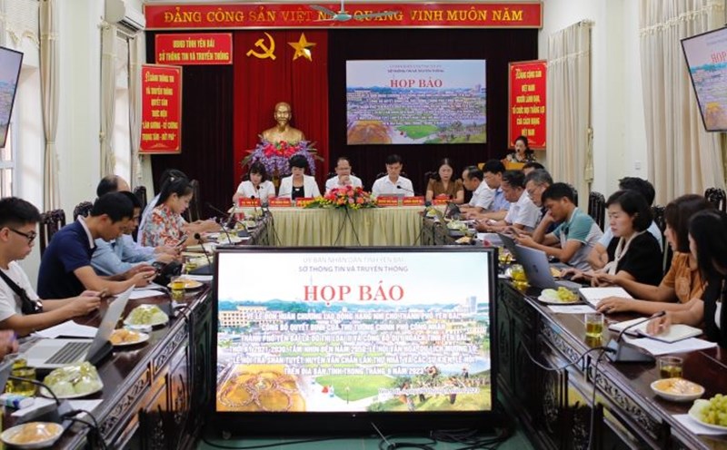 Toàn cảnh buổi họp báo chiều 18.9 tại Sở Thông tin và Truyền thông tỉnh Yên Bái. Ảnh: Đinh Đại